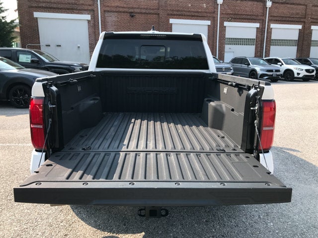 2024 Toyota Tacoma 4WD SR5