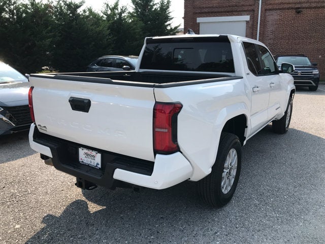 2024 Toyota Tacoma 4WD SR5