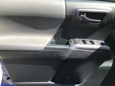 2022 Toyota Tacoma 4WD SR5