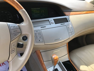 2005 Toyota Avalon Limited