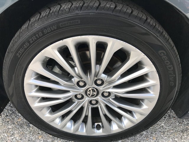2021 Toyota Avalon Hybrid Limited