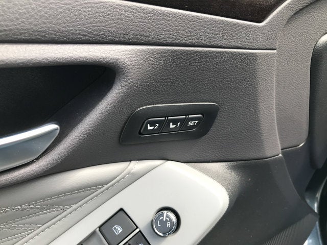 2021 Toyota Avalon Hybrid Limited