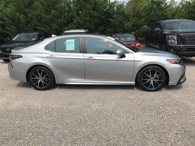 2023 Toyota Camry Hybrid SE