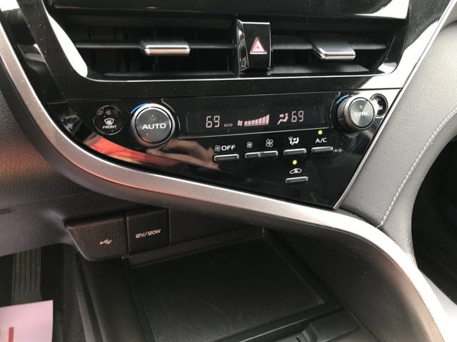 2023 Toyota Camry Hybrid SE Nightshade