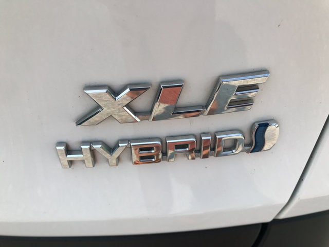 2022 Toyota RAV4 Hybrid XLE
