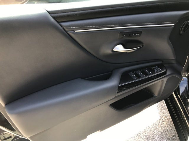 2022 Lexus ES ES 300h