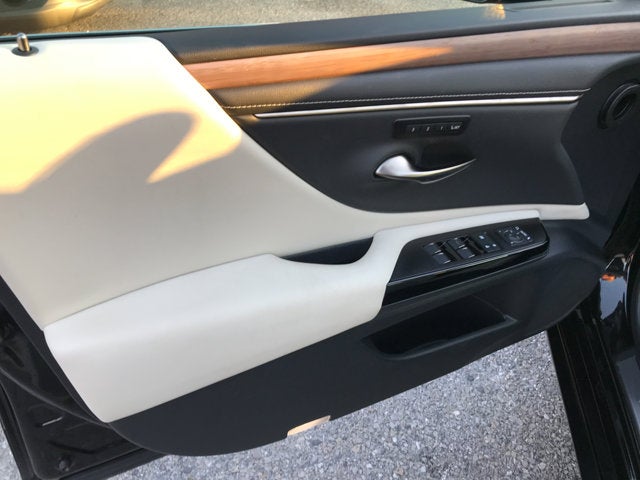 2023 Lexus ES ES 300h