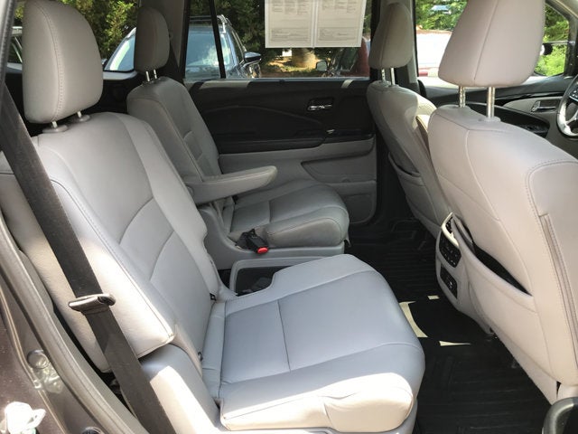 2021 Honda Pilot Touring 7-Passenger