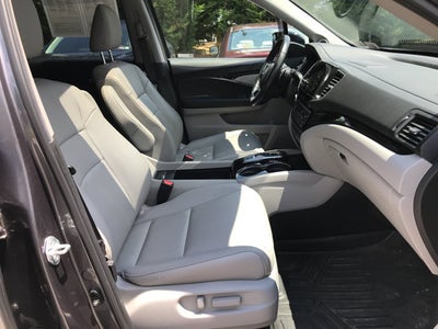 2021 Honda Pilot Touring 7-Passenger