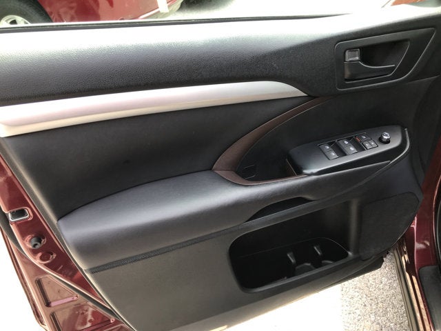 2017 Toyota Highlander LE Plus