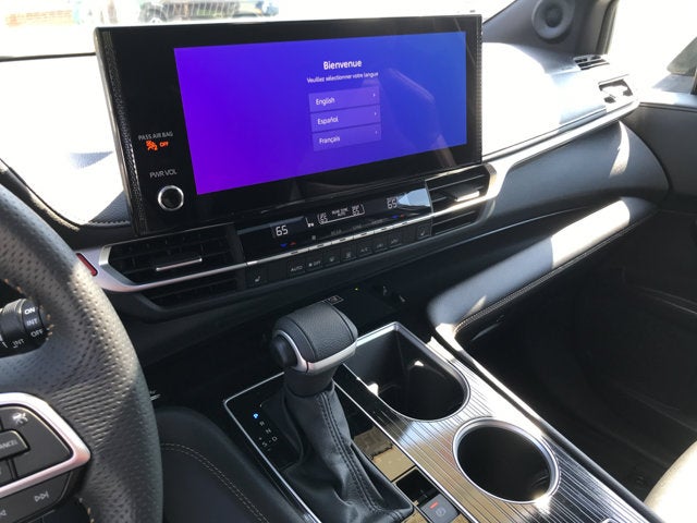 2025 Toyota Sienna Woodland Edition