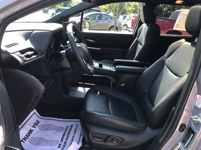2025 Toyota Sienna Woodland Edition
