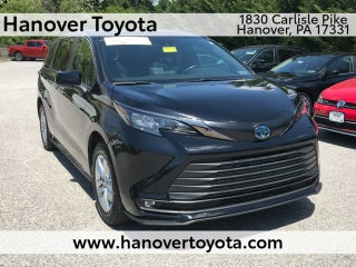 2023 Toyota Sienna Woodland Edition