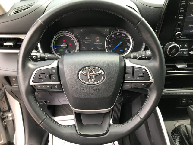 2022 Toyota Highlander Hybrid XLE