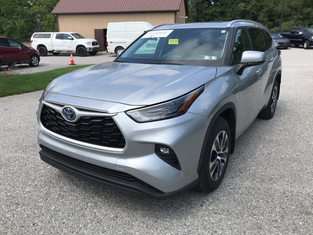 2022 Toyota Highlander Hybrid XLE