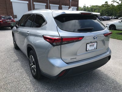 2022 Toyota Highlander Hybrid XLE