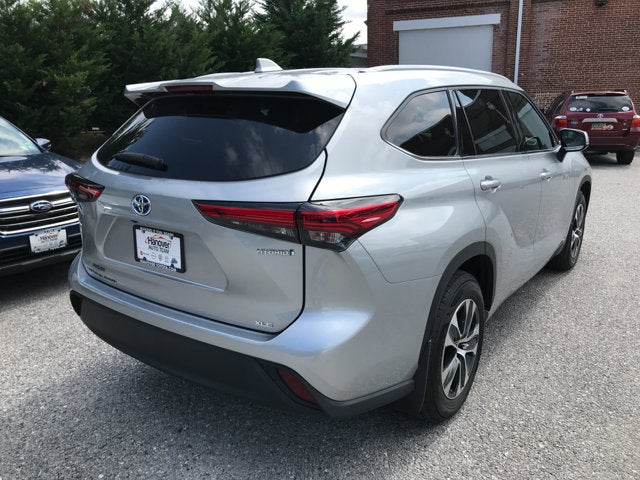 2022 Toyota Highlander Hybrid XLE