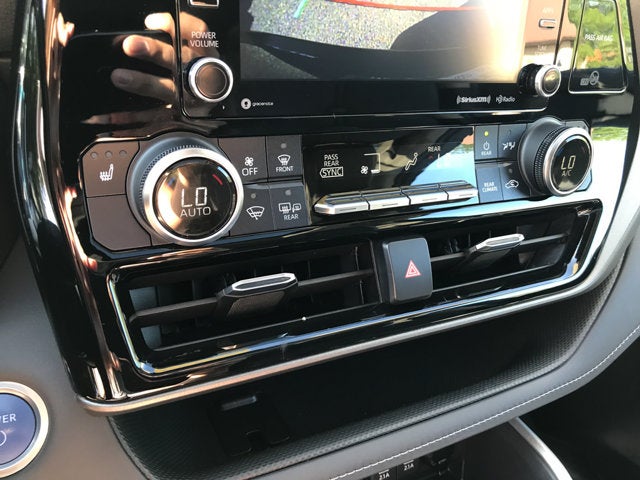 2020 Toyota Highlander Hybrid XLE