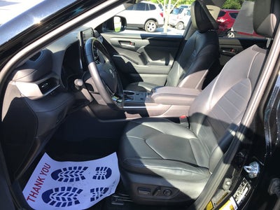 2020 Toyota Highlander Hybrid XLE