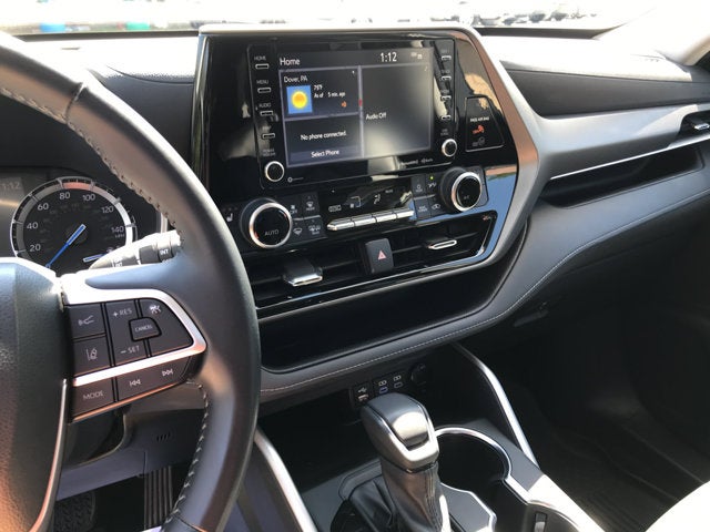 2022 Toyota Highlander Hybrid XLE