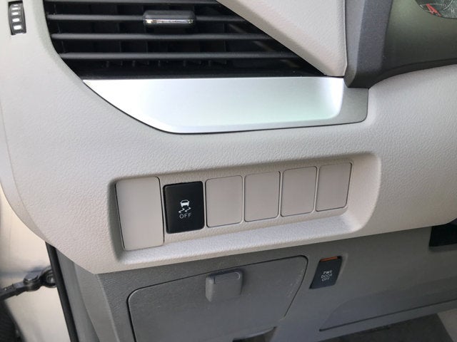 2016 Toyota Sienna LE