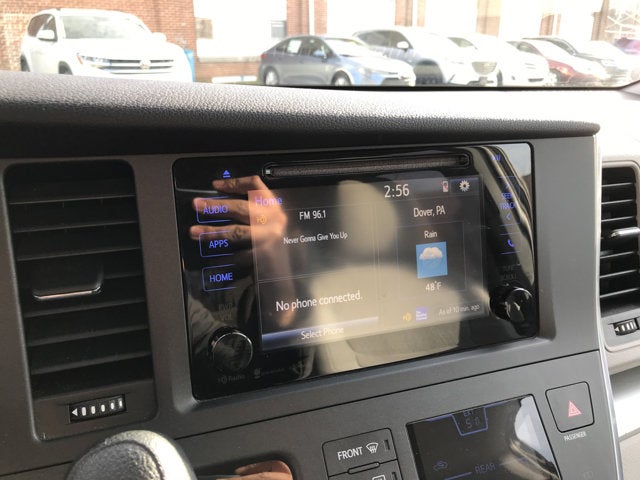 2016 Toyota Sienna LE