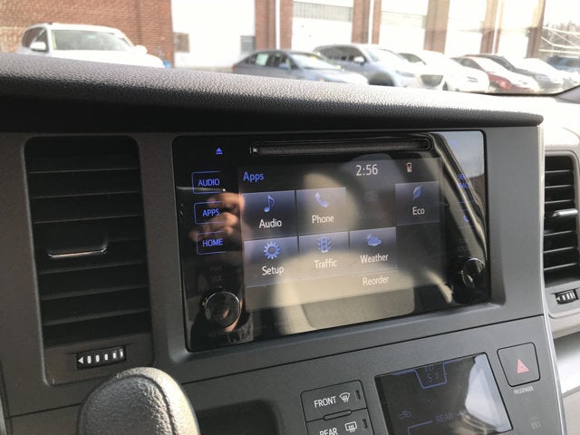 2016 Toyota Sienna LE