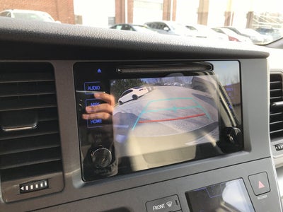 2016 Toyota Sienna LE