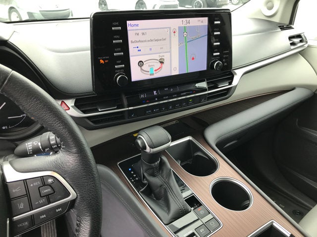 2021 Toyota Sienna XLE