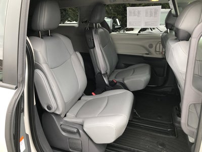 2021 Toyota Sienna XLE