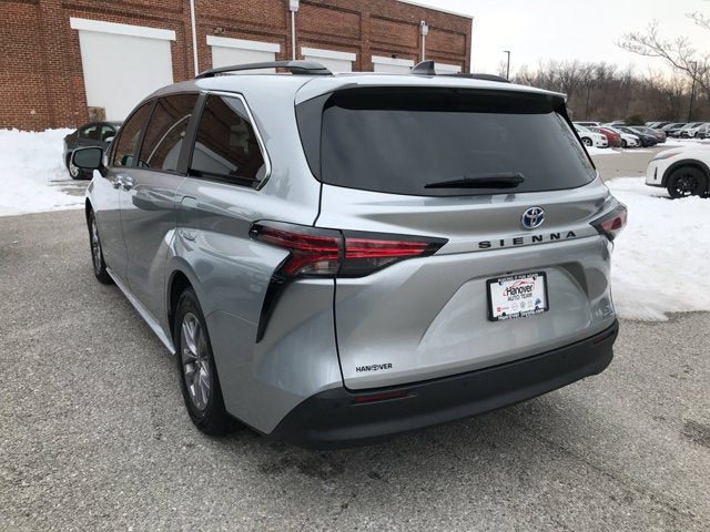 2021 Toyota Sienna XLE