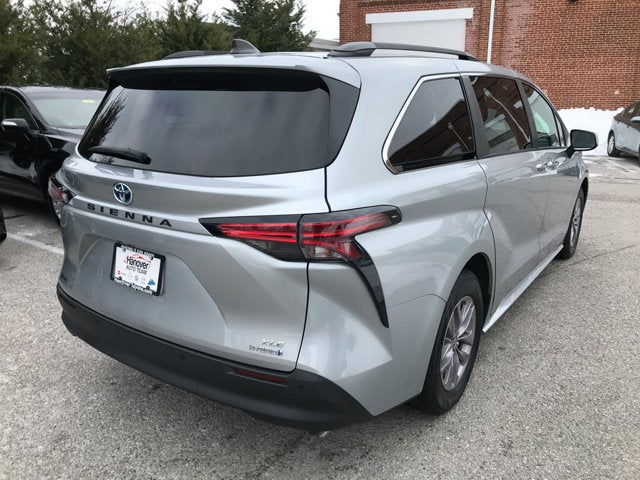 2021 Toyota Sienna XLE