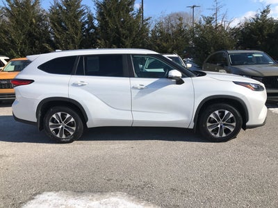 2023 Toyota Highlander XLE