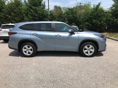 2023 Toyota Highlander LE