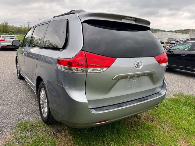 2014 Toyota Sienna XLE