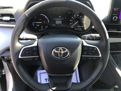 2025 Toyota Sienna XLE