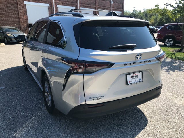 2025 Toyota Sienna XLE