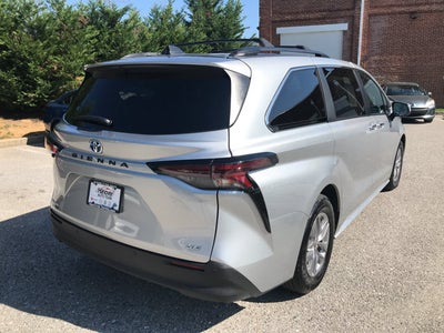 2025 Toyota Sienna XLE