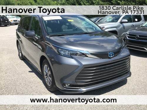 2025 Toyota Sienna XLE