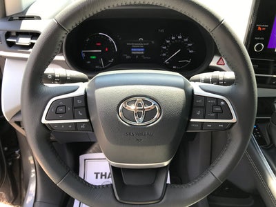 2025 Toyota Sienna XLE