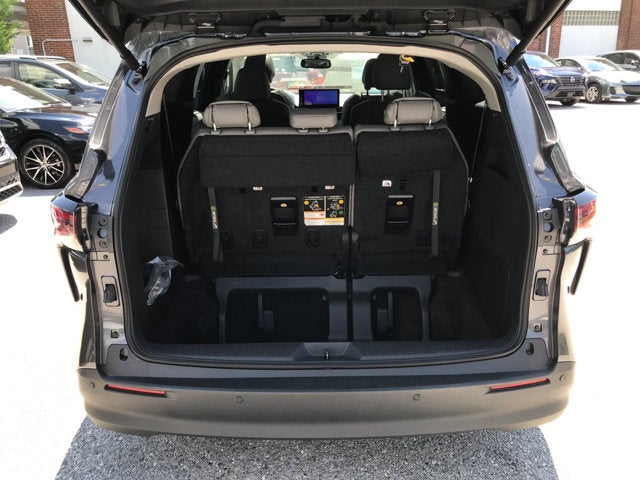 2025 Toyota Sienna XLE