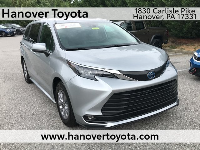 2025 Toyota Sienna XLE