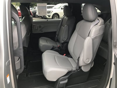 2025 Toyota Sienna XLE