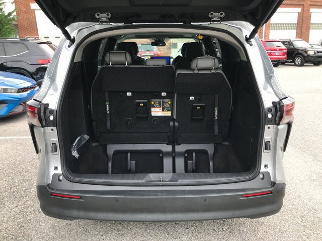 2025 Toyota Sienna XLE