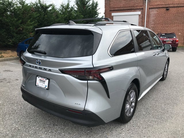 2025 Toyota Sienna XLE