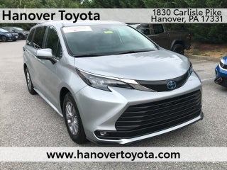 2025 Toyota Sienna XLE