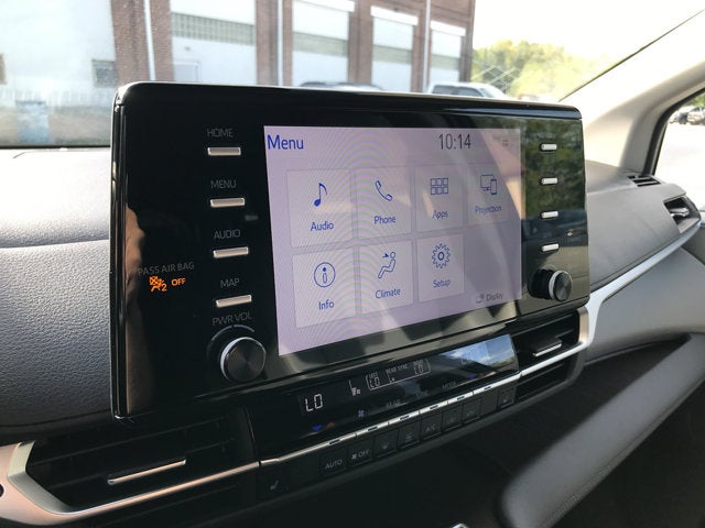 2023 Toyota Sienna XLE