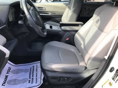 2023 Toyota Sienna XLE