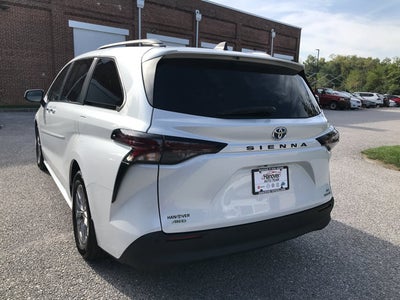 2023 Toyota Sienna XLE