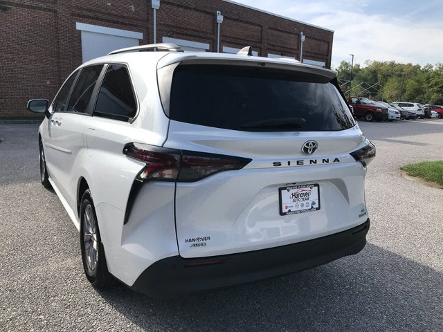 2023 Toyota Sienna XLE